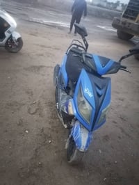 دراجة للبيع السعر 250 وبي مجال 07721836643