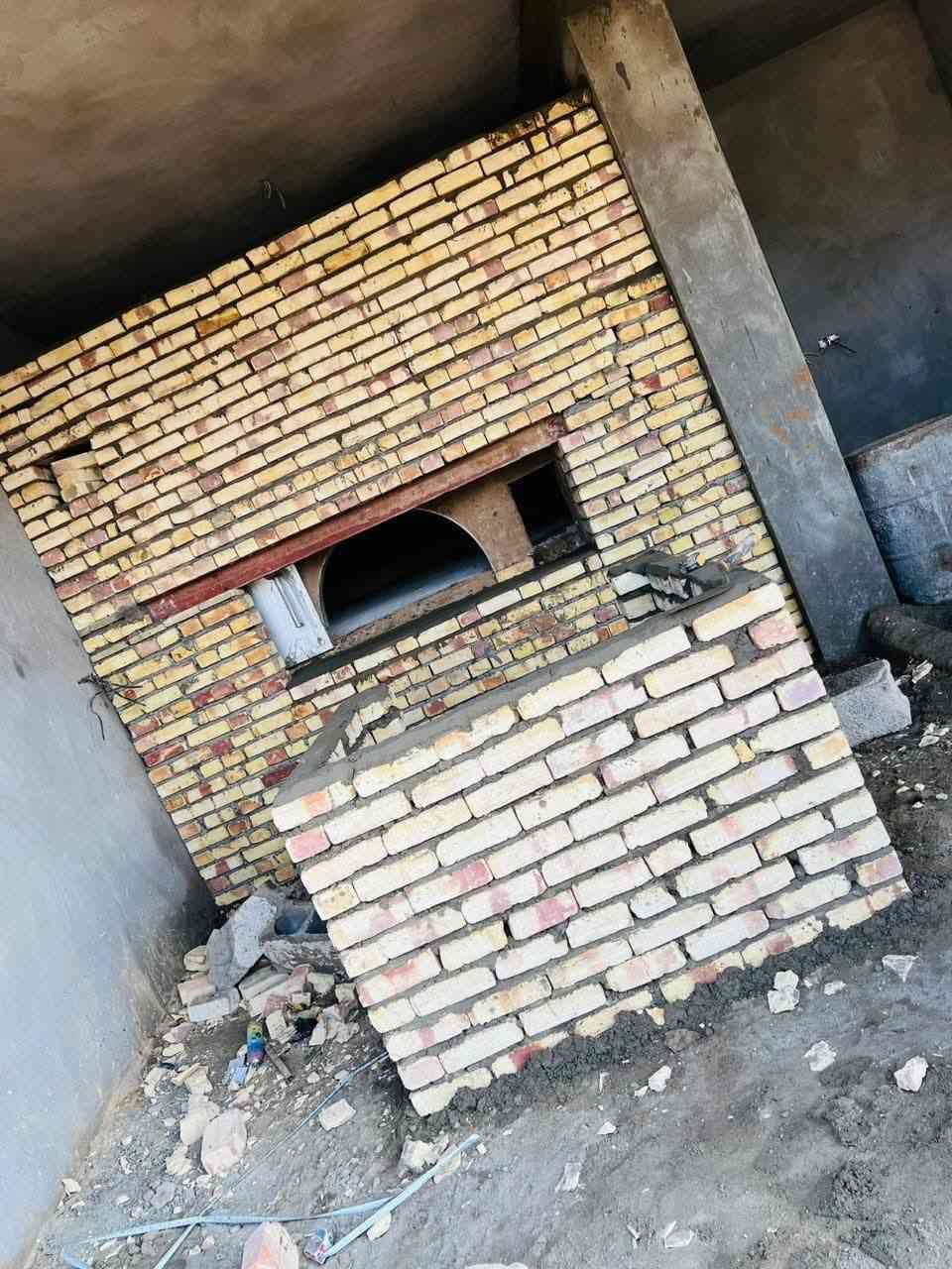 مقاولات هاني الكواز لبناء افران الصمون. ***********
⬅️هاني الكواز↔ لبناء افران الصمون وافران البيتزا  
✅ بناء الأفران بنواعها (تسليم مفتاح)
✅ تجهيز مواد ومعدات الأفران كامله
***********************************
✅ ملخص مواصفات الفرن الصمون 
1⃣ كرك ستاو كامل من اول صمون الى اخر صمونه 
2⃣ شرط حماوه الفرن متميزه بدون اصراف في الوقود 
3⃣ عكاده العركجين  بلفرشي مع طين ولملح (لمسات فنيه اصليه اي ارتفاع 80 سم! ) 
4⃣طابوك حراري تركي الزيتي الاصلي 
5⃣ قياسات الفرن صحيحه تساعد في استاو الصمون من اول صمون الئ اخر صمونه 
6⃣*الوجه شيلمان ثقل من اجل زياده القوه الفرن
7⃣ باب الفرن من الوزن الثقيل (ذمه)*-متانه وتحصين الحراره. 
8⃣ مده العمل ثلاثه ايام
يوجود لدينا كوادر مختصه في عمل الافران 
9⃣ ضمان الكوره 30 سنه 
             نعمل في جميع محافظات العراق 
⬅️وبأنسب الاسعار ➡️
للاتصال *********** هاني الكواز 📲
