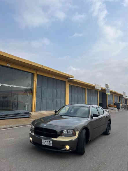 دوج جارجر موديل ٢٠٠٩
بئ دعم 
صقف موس
هيتر و تبريت
شاشه ايبات
كاميره
مكينه ٣,٥
گئرو مكينه ب شه رت
ده ينو دزين ب شه رت
صعر ٥٥ و مجال
دهوك
*********** دهوك
