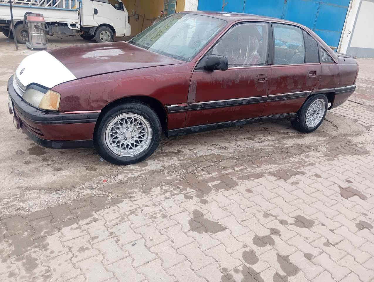 سعرها 17ورقه قفل سياره بدون حادث  معمربس خياسات موديل 92مكينه كيرشرط ابيع بس تحويل مكانها كركوك سياره محوره كابريتر***********او***********
