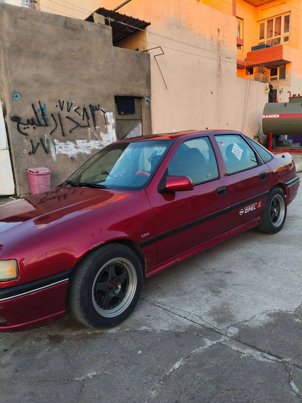 فكتره موديل 91 بسمي سياره ع بلاد صبغ عام جماليه السياره متواجده بكركوك سعر 45 بيها مجال بسيط هذ رقمي***********
