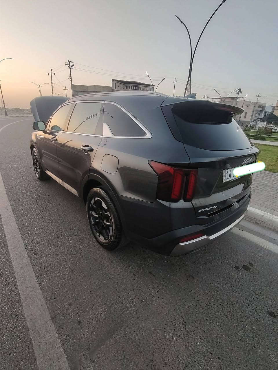 السلام عليكم.. 
           سورنتو 💥2024💥 KiA
#الرقم : 🇮🇶 بصرة 🇮🇶
للاستفسار الاتصال على الرقم 
*********** واتساب 
#المواصفات :✈️✈️✈️
▪️السيارة : كيا سورنتو 
▪️الموديل : 2024
▪️المحرك: 2.5 GDI (اربعة سلندر)
▪️ سبعة راكب
▪️عداد المسافة : 28 الف ميل
▪️لايتات زينون عالي وناصي مع حاجب LED
▪️نقطة عمياء 
▪️بصمات ابواب مع بصمة تشغيل 
وتشغيل عن بعد
▪️تحكم فول كهرباء لكرسي السائق 
▪️توقف ذاتي
▪️تبريد قطعتين امامي وخلفي
▪️تدفئة لكراسي المقدمة
▪️قيادة تفاعلية
▪️جنطة كهرباء
▪️رادار امامي
▪️كاميرا خلفية
▪️شاشة كبيرة
▪️سستم صوت BOSE الشهير
▪️حساسات امامية وخلفية
▪️تحديد سرعة
▪️تحكم ستيرن جهتين بلوتوث وحاكية  
▪️نظام ABS مانع انزلاق

السعر 🔥🔥🔥 260$  وبيهة مجال

