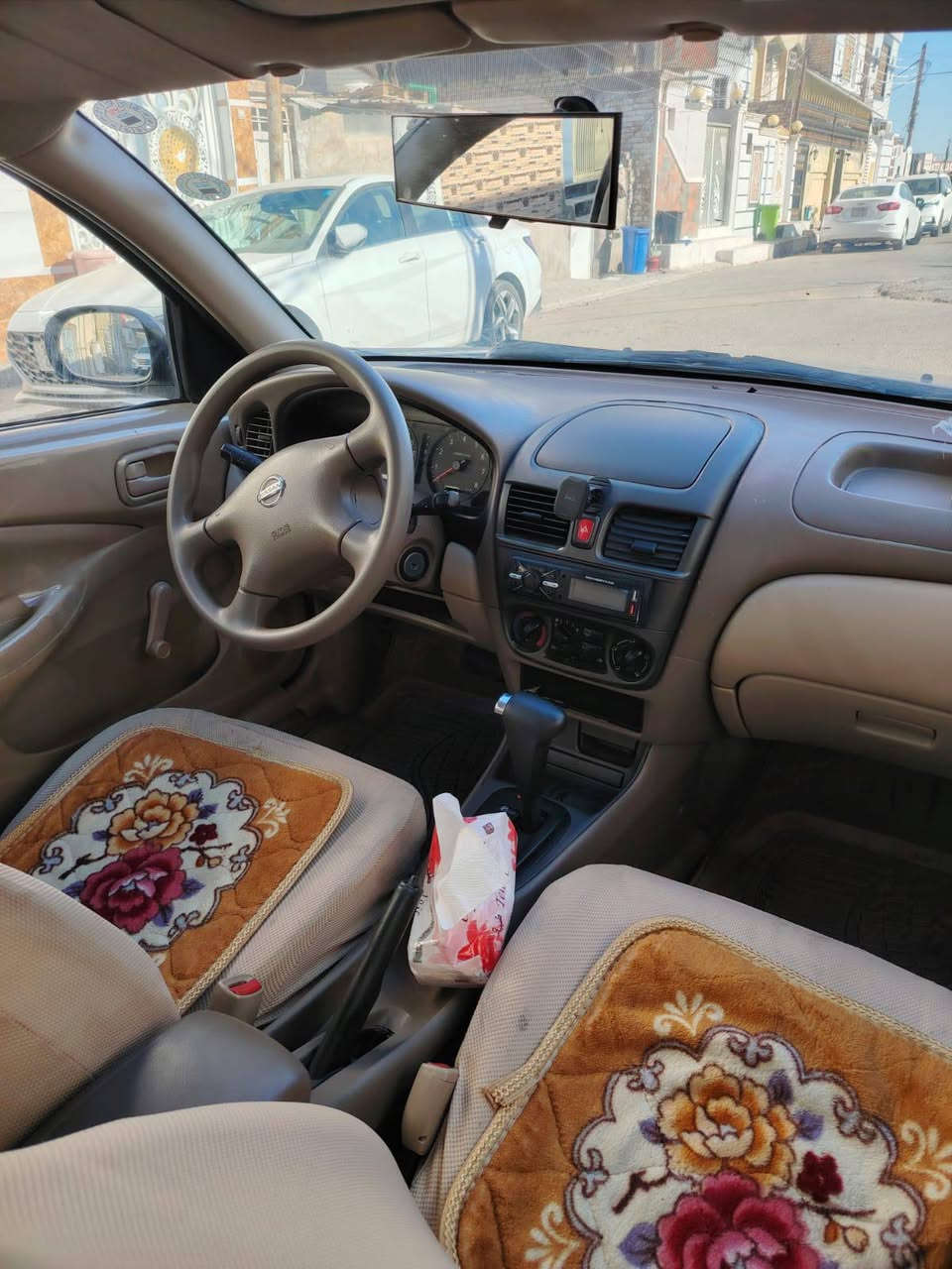 نيسان موديل 2008 مكفوله من ضربه 
بيه قطعتين صبغ فقط اثر شخط
السعر 110 
رقم اربيل سنويه وهزه جديده  وكاله او مدور 
ما ماشيه قليل 
كير محرك تبريد كهربائيات مكفوله 
للستفسار ***********
مكانه نجف
