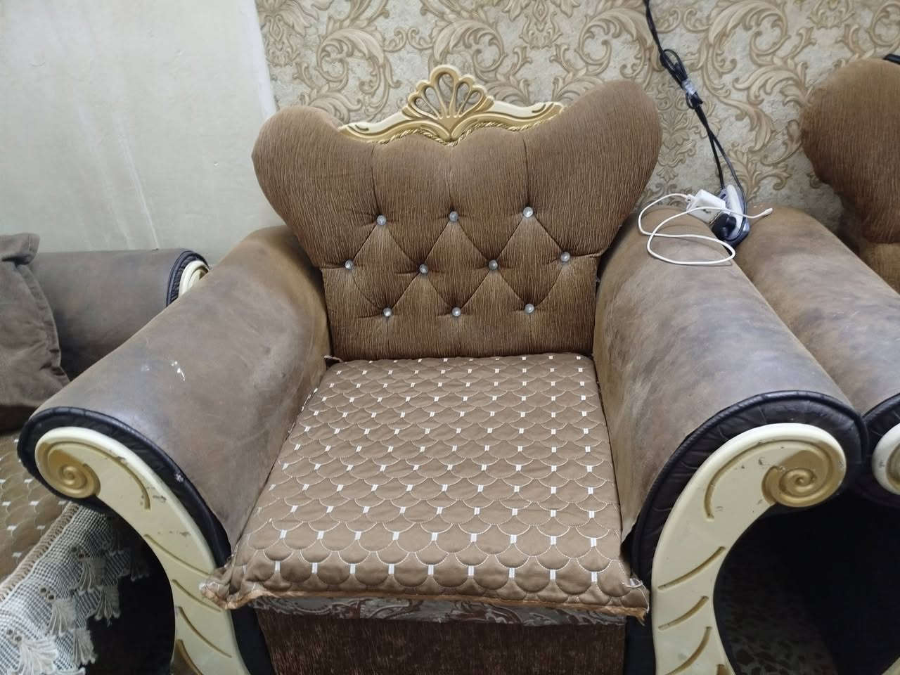 سلام عليكم تخم للبيع سعر 250الاستفسار او المراسله على الرقم ***********
