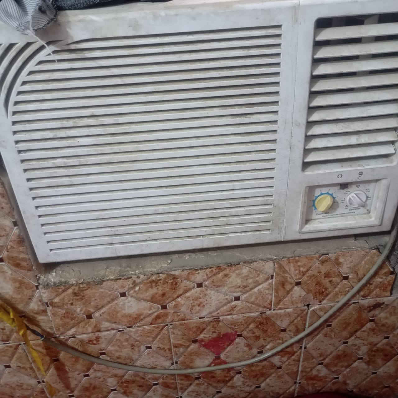 السلام عليكم مكيف البيع نضيف وشغال تبريده ثلج ومادخل مصلح السعر 200العنوان الشطره حي الشرطه رقم التلفون ‏‪***********‬‏
