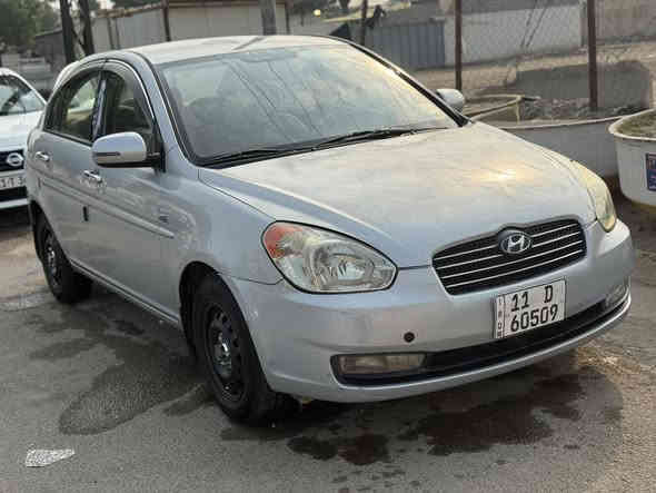 السلام عليكم للبيع اكسنت موديل 2010 السياره محرك كير خير من الله تبريد صدر امامي خلفي دوشمه شاشه كيج حماوه وعداد السياره باسمي بيهه فقط جاملغ خلفي الايسر ولهلال بدون معجون صبغ بغداد البياع السعر 97 وبيهه مجال 
الاستفسار اكثر ***********
