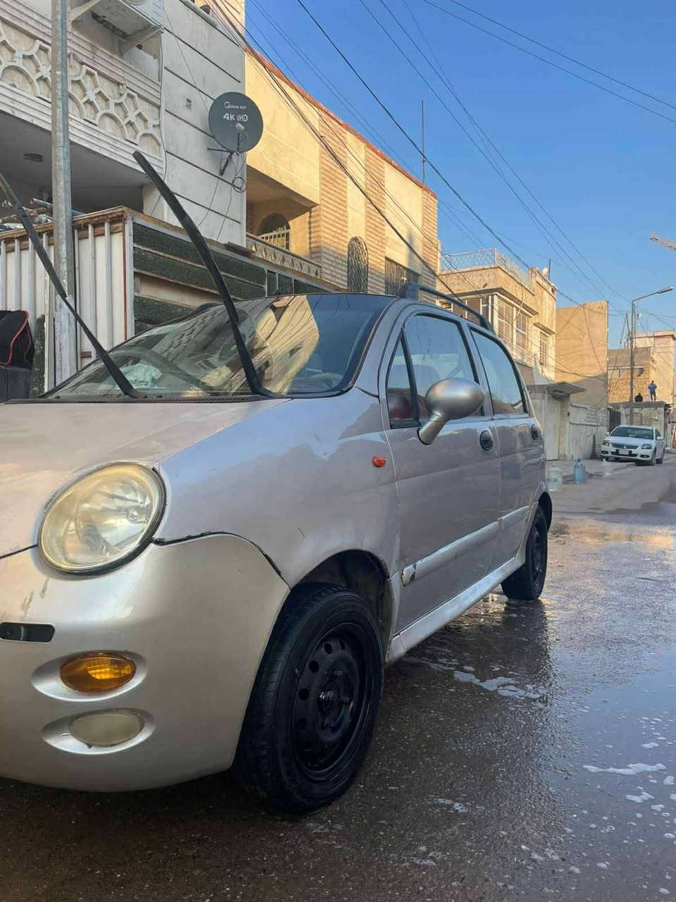 كيو كيو موديل ٢٠١١ مكانها بالمحمودية سعرها ٣٠ وبيها مجال قليل للشراي داخلة هزه سيارة باسمي ثاني يوم تحويل واتساب ***********
