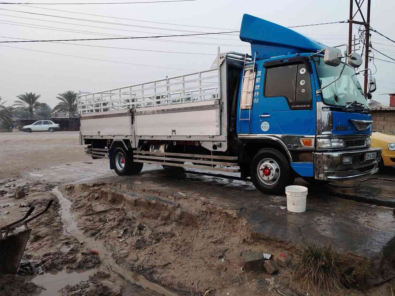 سياره هينو للبيع مكفوله رقم دولي محرك 80 سوبر طول 6وربع بلادي مكان نجف الاستفسار على رقم ***********
