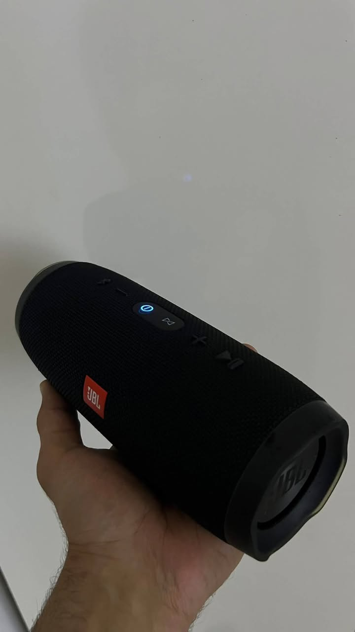 سبيكر الاصلي JBL Charge 3 كلش نضيف جان مضموم .


**إذا كنت صاحب هذا الإعلان وتريد حذفه لأي سبب، رجاءا أرسل رسالة إلى الدعم الفني**