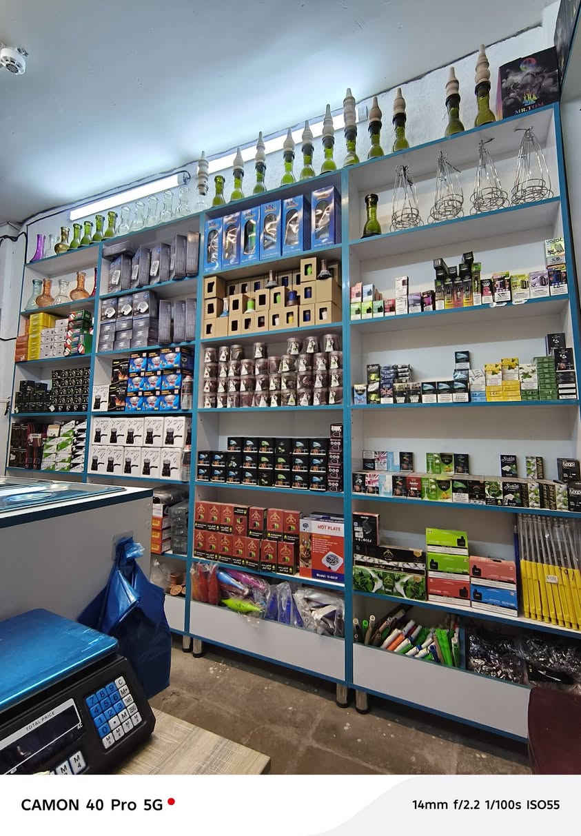 سلام عليكم رفوف فقط للبيع تركي ثقيل8قطع رفوف صغار عدد2 هنه وسككهن فقط رفوف  ستفسار ***********
السعر850    كربلاء المقدسه سيف سعد
