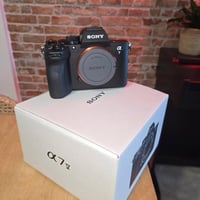 سوني A7 V • جديدة • قفل