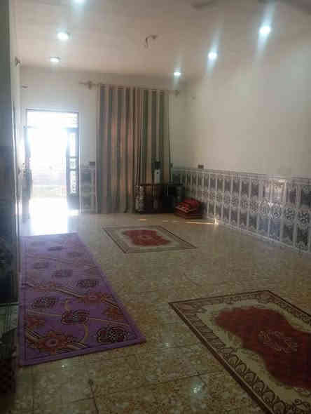 بيت جديد للبيع على طريق السنيه مساحة 680 م بناء ٢غرف وصاله ومطبخ واستقبال وحمام طارمه حلوه تفاصيل أكثر على رقم ***********
