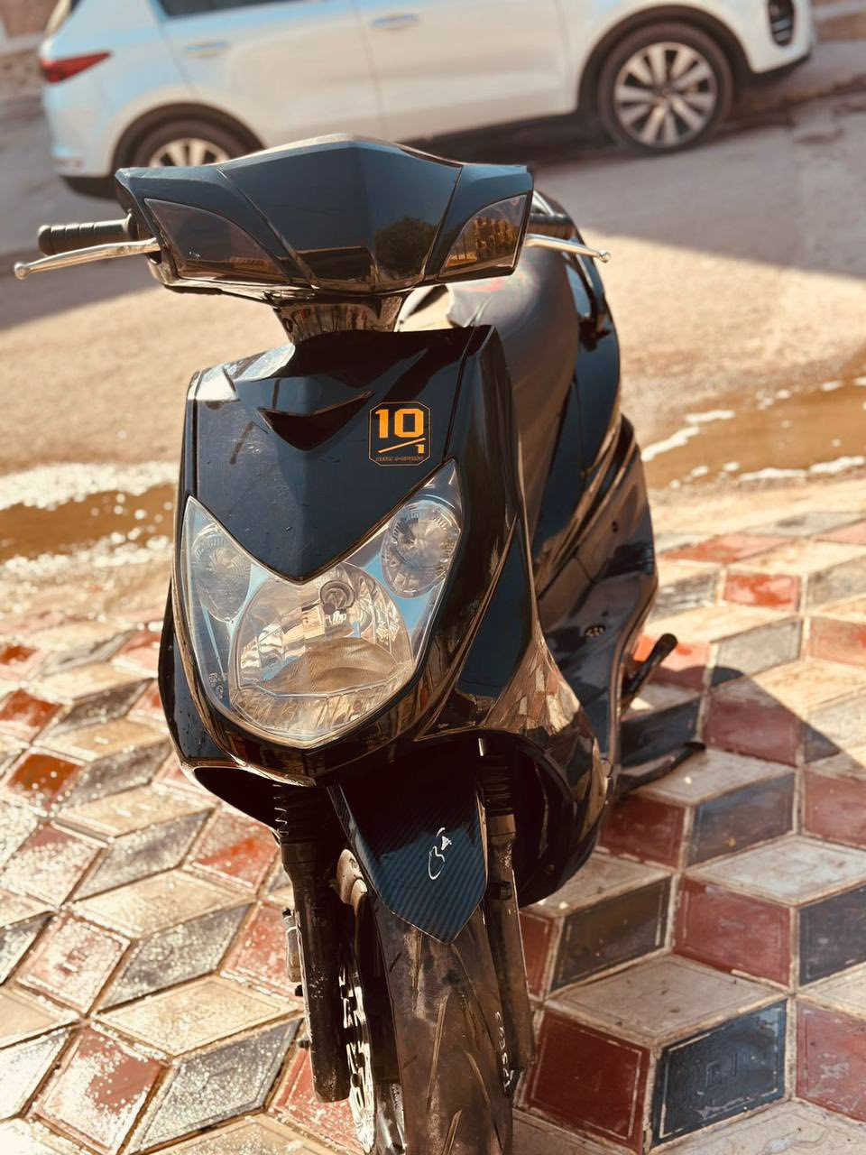 سلام عليكم سكنس فحل مبدل بس بوشه ٥٨ دراجه خير من الله شلعه ومعدل بدون الصالنه اطيك صالنصه بلادي. تزويدها كدامك كلج ودبلات حاويه رياضي بيها. بيها ملاحضات سعرها ٧٠٠ وبيها مجال للشراي واتساب و خط 
***********
