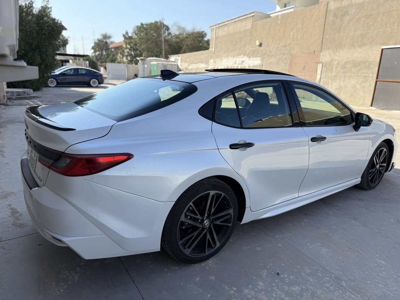 السلام عليكم مراوس ب جيب  ليمتد 

كامري ٢٠٢٥ xse امريكي لون صدفي 
ماشية 53 mile
هيتر كشنات + دركة 
قيادة ذاتية  + تحديد مسار + كروز سرعة
رادار امامي + جانبي 
شاشة سمارت + نفيكيشن
٣ انظمة قيادة
كشنات كهرباء
دخول ذكي + ترحيب 
سقف كنتارا
بانوراما 
مكينة ٢٥٠٠ هايبرد 
بصمة عدد ٢ 
رقم بغداد مميز 
تبديل ابواب ثنين صفحة يمنة و صبغ جاملغ خلفي صور الحادث مرفقة 
سعر ٢٧٨ $ 
ه / ***********
