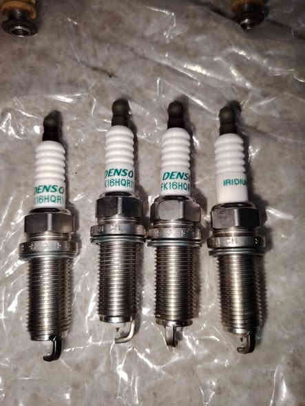 بلكات دنيسون اريديوم وكاله موبز ١٦ سن العالي
سعر النوزلات ٥٠

والبلكات  ٣٥

مكاني بغداد وهذا رقمي ***********
