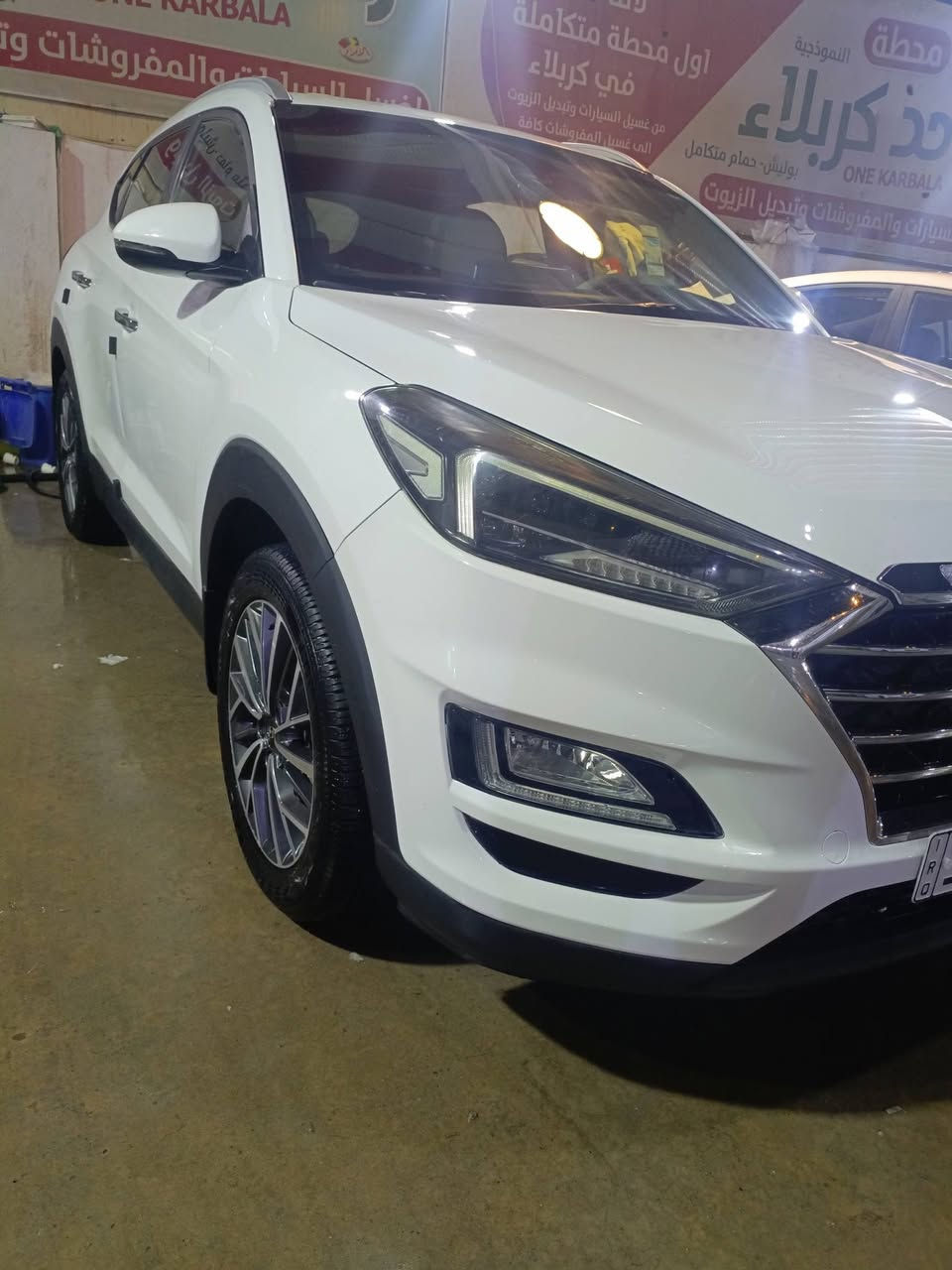 السلام عليكم توسان 19خليجي ماشيه 127الف محرك كير  مكفول حداديه جديده  السياره بدون حادث بيها باب مبدل وثاني مصلح اثر طخه  رقم بغداد دولي سنويه فحص جديد لسنه 2030 مكان السياره كربلاءالتفاصيل السونار بالمنشور السعر بلاش مستعجل ع البيع 175 قفل السعر بدون اي معامله وبخدمتكم كلشي مذكور ميعحبك اعبر المنشور شراي اكون بخدمتك لا تدخلي خاص وتكول دزلي تفاصيل هاي كدامك  وشوف
***********
