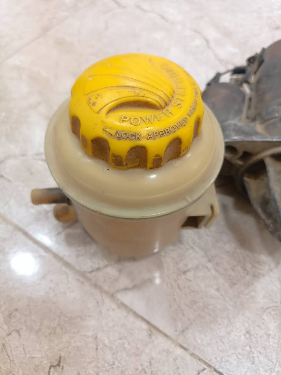 غراض حاويه نوبرا للبيع جوينر كامل مع اي سي اصلي حاويه يرهم على اي موديل نوبرا عنبار دبه دهن بريك مع العنبار جويتر حاويه سلف للبيع 
*********** المكان ديالى
