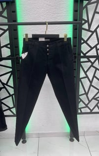 بنطلون تركي • جيب إيطالي • قياس ٣٠-٣٨