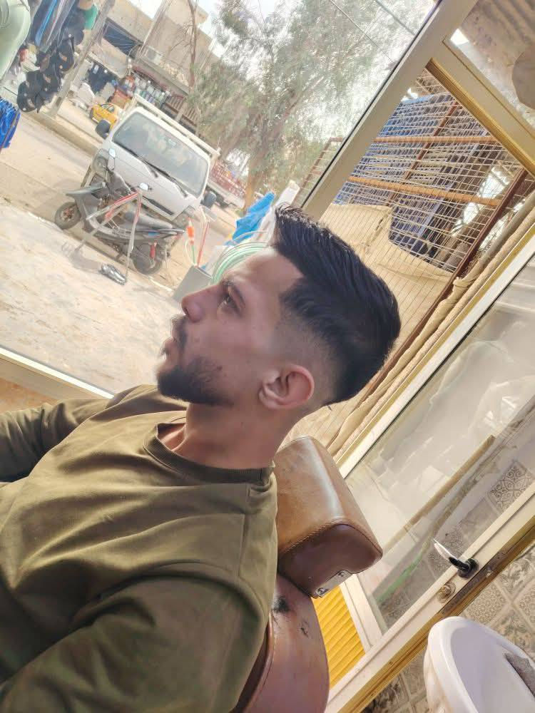 علاج تساقط شعر
ومتور بكج عنايه بلبشره 
متكون من ماسك وخلطه وصابونه تبيض 
سعر البكجين ٢٠الف وتوصيل مجاني لكل العزيزيه 
***********
والخاص مفتوح 
صالون حلاقه مؤيد 
ابو عبدالله
