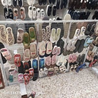 بضاعه محل للبيع كامله مع الرفوف العرض مع الكامرات  البلازمه مع المبردا...