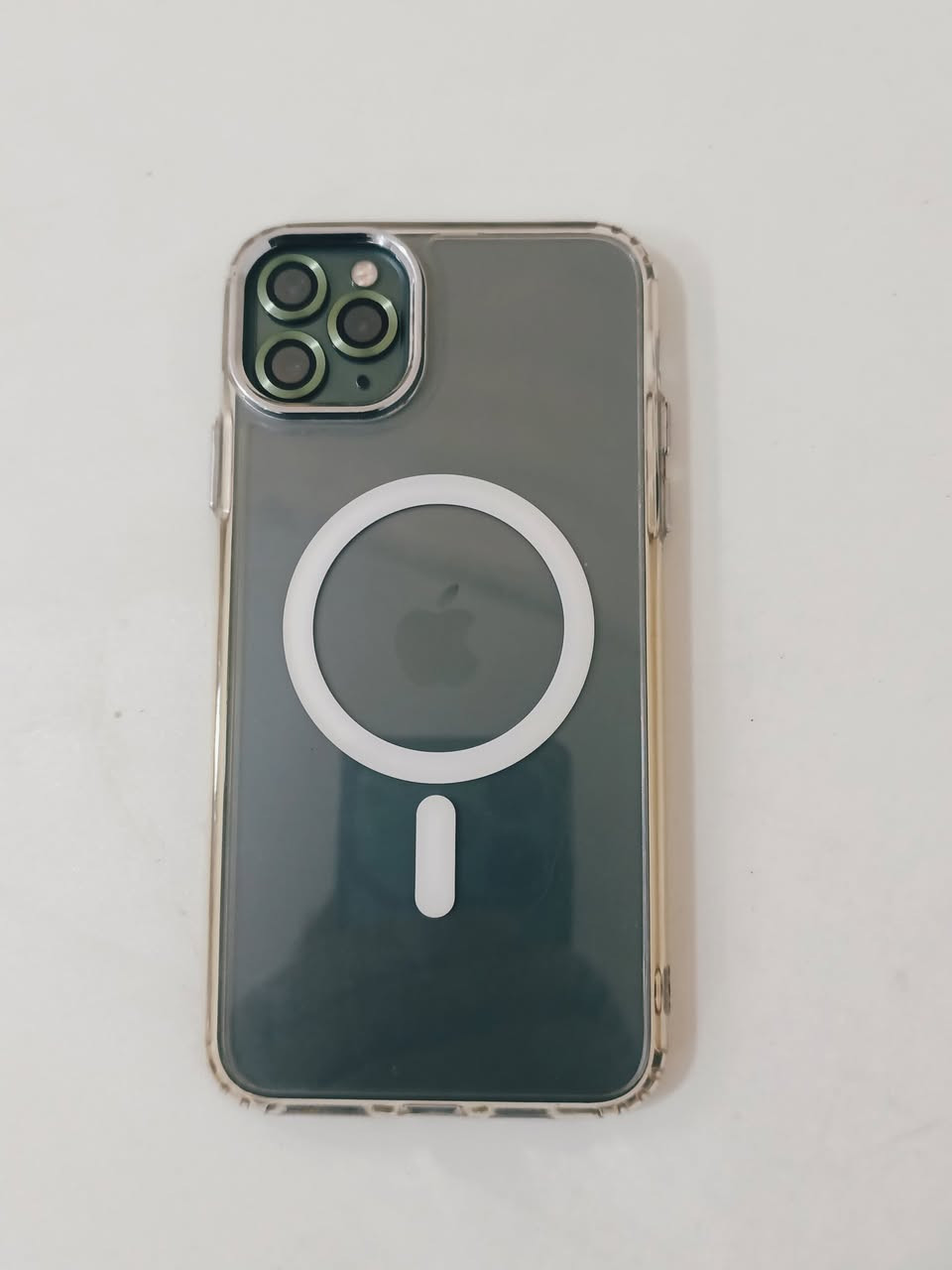 ١١ برو ماكس
ذاكرة ٢٥٦ 
لون زيتوني 
بطارية ٩٣ معلاية 
مستبدل شاشة اصلية وفيس ايدي شغال 
كلشي شغال بي
سعرة ٣٦٠ 
للتواصل ***********
