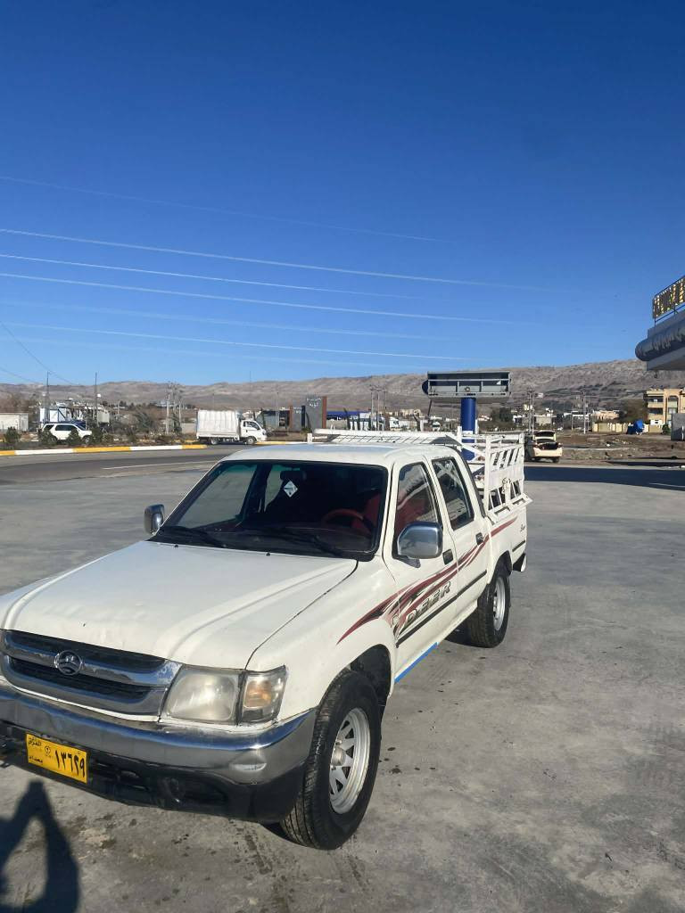 بيكاب دير بؤفرؤشتن 2007ناو سوور كابريته يه كيرو ئه كسل به شه رت مه كينه ى يه ك مه م سه وتى تيايه بؤخاروو سه رفى نيه كاره بايوو كه رمى هه موى ئيشه كات به س جه مجه كه ى له كه ل نيه نرخى 29وه ره قه و كه ميك مه جال شوين كؤيه زم *********** كويسينجاك, أربيل
