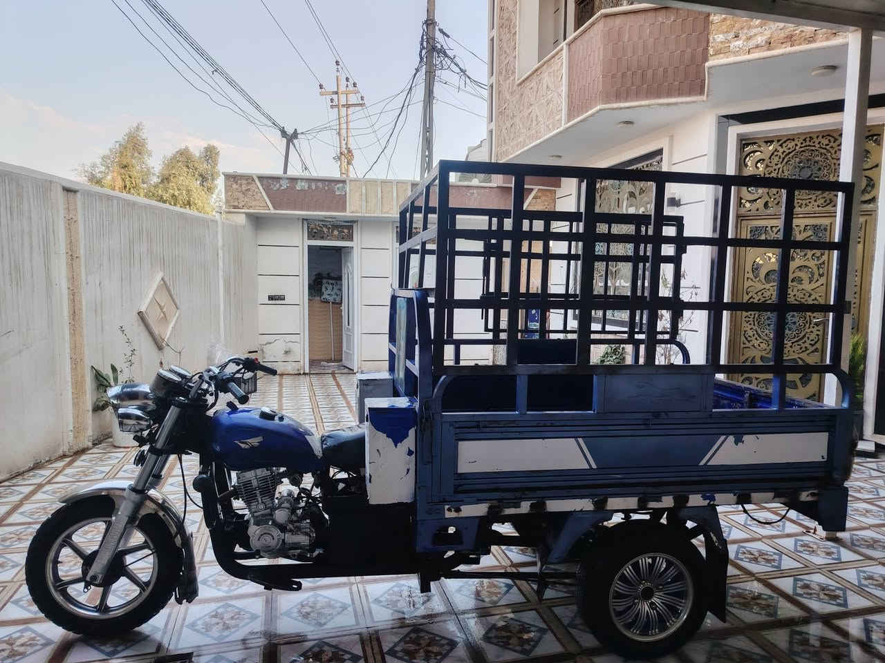 سلام عليكم شباب ستوته له بيع موديل 2020 أوراق اصولي مرقمه بابل و سنويه جديد السعر خاص امكان حله طقاط العلوي شريفه متواجد على الرقم وعلى صفحه *********** كرار🌺
