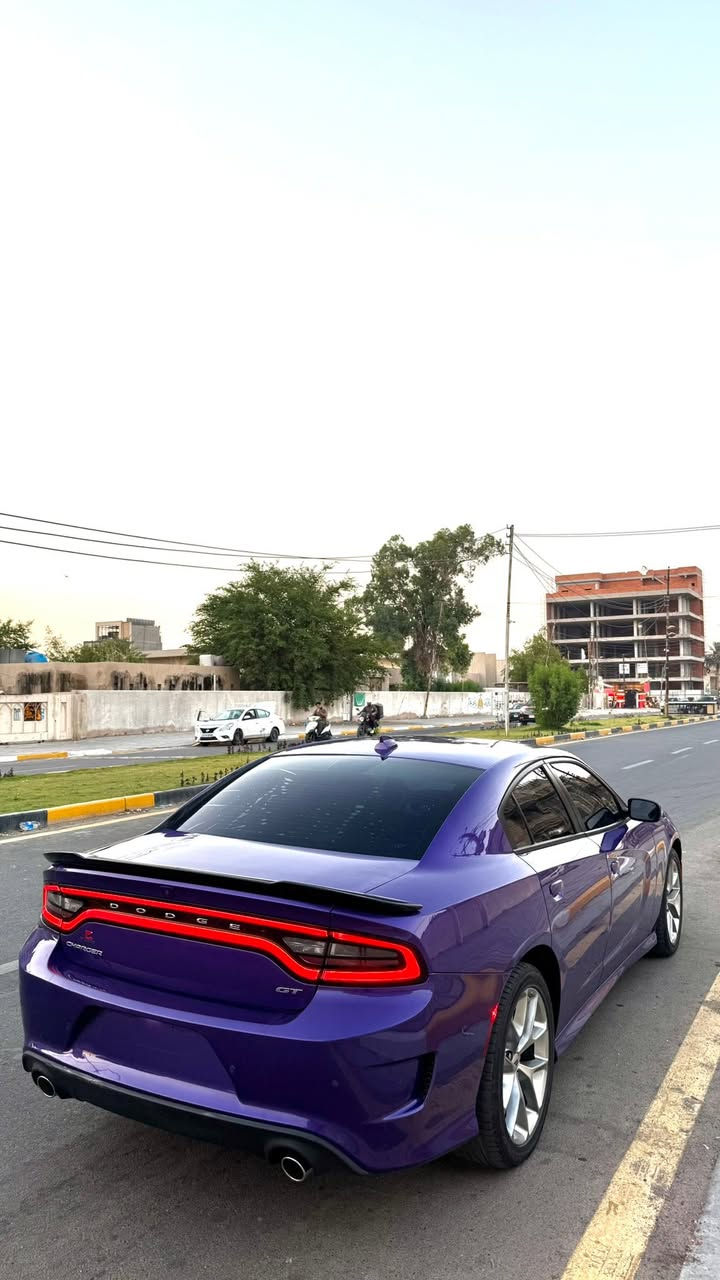 السلام عليكم

دوج تشاجر GT 2023 اصل     ماشية 5 الاف 
الون بنفسجي 
بدون ارقام منفيس

السيارة حادثة بجاملغ الخلفي صبغ فقط وبيه بارد شي قليل جاملغ امامي 

رادار امامي 
شاشة كبيرة
كشنات حضن
تشغيل عن بعد نظام سبورت
سستم صوت الباين
حساسات خلفية
وبعد بيه مواصفات 
تحديد مسار 
بدون دواخل  
بدون ايرباك 
جاملغ خلفي مصلح على كده ومصبوغ فقط يعني السيارة بيه قطعة وحدة صبغ 
ولا كلوب مشتغل بدشبول
تبريد راديترات على وضع الشركة 
السيارة اخت الزيرو

مكان السيارة :بغداد البلديات

للاستفسار: ***********
