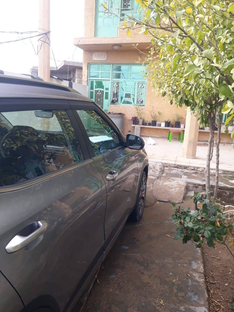 السلام عليكم.
كيا سلتوز موديل ٢١ وارد امريكي ضررها صبغ بنيد فقط . فول مواصفات عدا الفتحة مكينة ١٦٠٠ تيربو سوبر اقتصادية جدا بالبانزين والقوة  تعادل ٣ ونص سيارة جاهزة تدفئة تبريد رادارات بصمات وهواي بيها مواصفات مااطيلها عليكم رقمها بغداد بأسمي رقم انگليزي . موقعها ديالى قرب مديرية المرور
سعرها ١٤٥ وبيها مجال حگ الشوفة .
الاتصال على الرقم ‏‪0781 951 4137‬‏
غير متواجد على الفيس بوك .فقط اتصال
