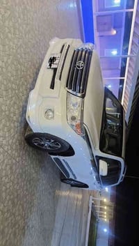 لاندكروز GXR • ٢٠١٤ • ٢٧٧ الف