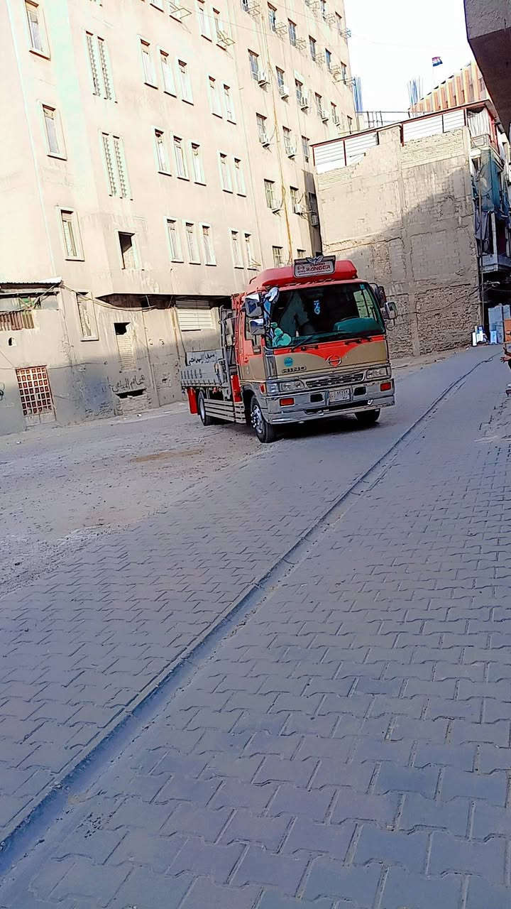 لبيع هينو انكر بلادي كرين موديل ٩٥ بسمي تبريد شغال رقم ذياقار ٨٠ عادي اعنوان سياره بغداد كرين ٣ سليت يونك مخلف رقم ***********
