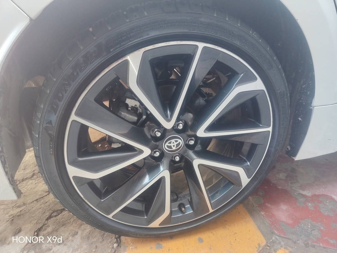 عندي تخم سبورت ويل كب وتايرات دلوب جدد اريد مراوس بويل او يل كب ١٦ ٥٥ ٢٠٥
الرقم ***********
