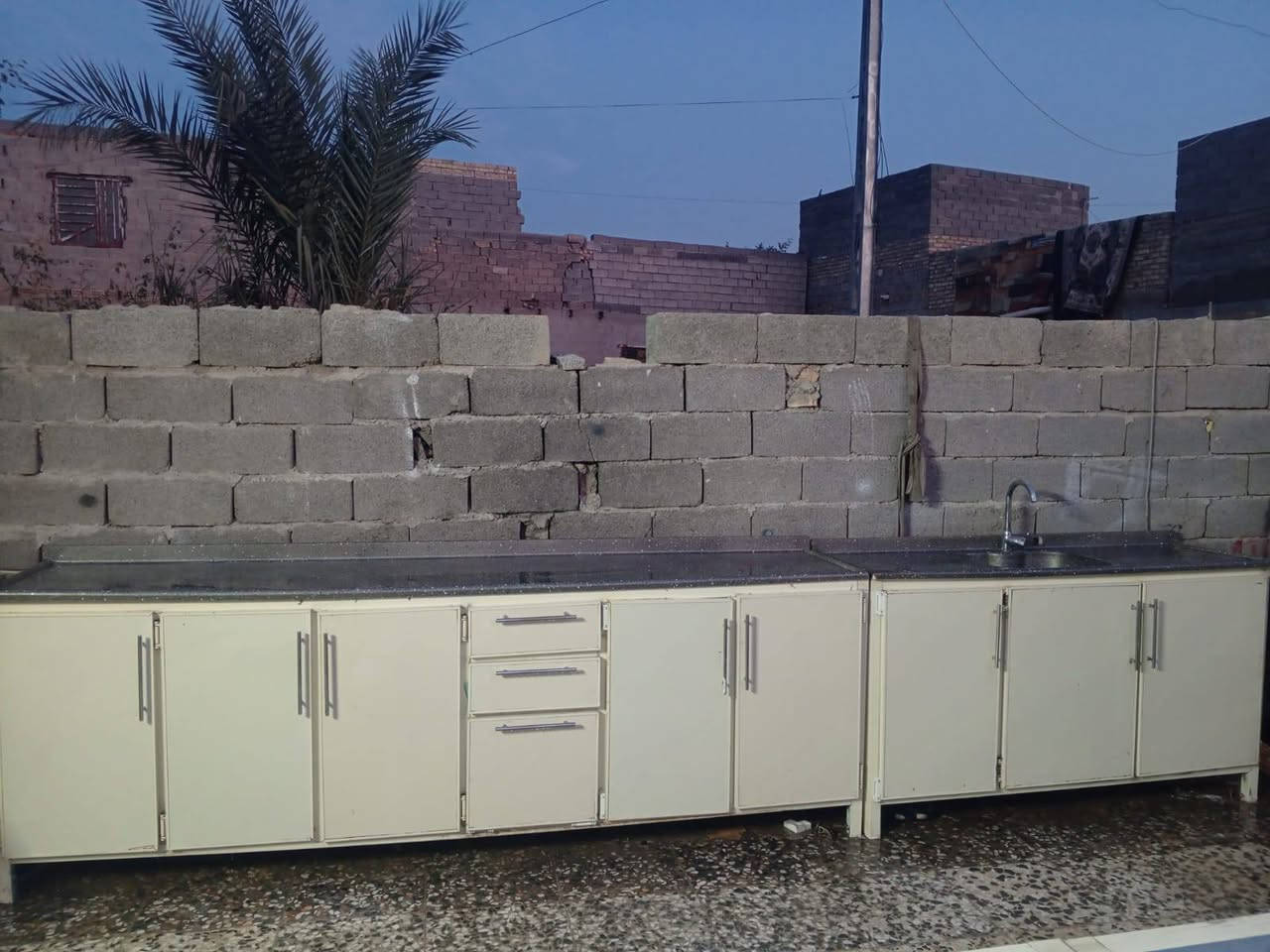 كاونتر تفصال3قطع كوله مرمر لاصلي 3متر وسنك متر ونص سعر 525بي مجال مدينة الصدر اكو  توصيل ***********
