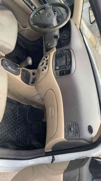 السلام عليكم اكسنت موديل 2011 خليجي شركه العامه
حجم المحرك 1600 دوش رقم بغداد الدولي جهاز بيها بكنان صبغ بكان سياره بغداد الكرخ حي الخضراء سعر  83  وبيها مجال تصال ***********
