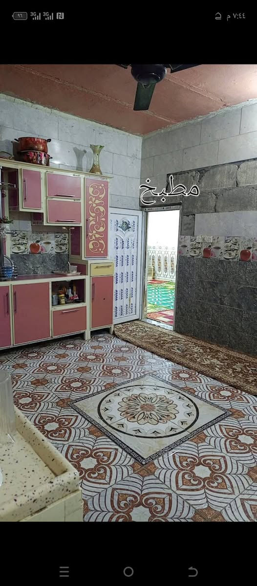 سلام عليكم
بيت بل زنابره للبيع المساحه 650م غرفتين نوم صاله ومطبخ استقبال البناء 300م والحوش 350م على الشارع العام شارع الزنابره قرب التارتان 
الرقم ***********
