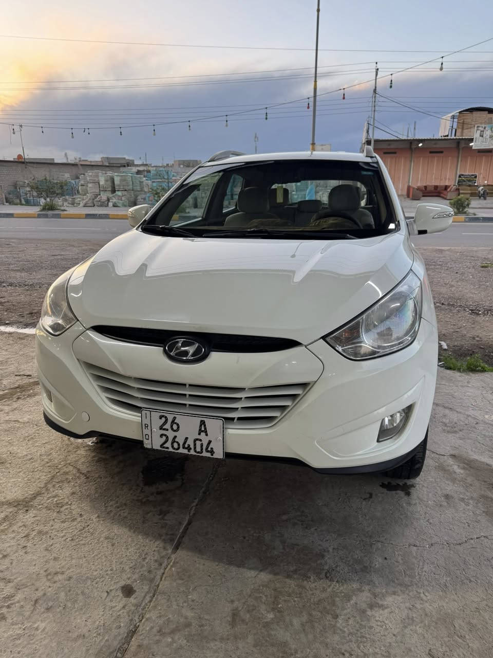 السلام عليكم
⸻

🚗 توسان 2011 خليجي للبيع 
قطعة وحدة  صبغ بس باب الجنطة 
وبيها بارد شي قليل سونار موجود 

السيارة نظيفة كلش ومرتبة 👍

🔹 موديل: 2011
🔹 وارد: خليجي
🔹 مكينة: شرط 
🔹 كير: مكفول
🔹 تبريد: ثلج ❄️
🔹 شاشة وكامرة خلفية

📍 الموقع: (صلاح الدين بلد )

💰 السعر: (127$)وبيها مجال 

📞 للتواصل: (***********)
                                      (***********)
