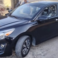 كيا ريو موديل 22 ماشيه 49 للبيع سعر 115 السياره كلها شرط اي نقص مابيها...