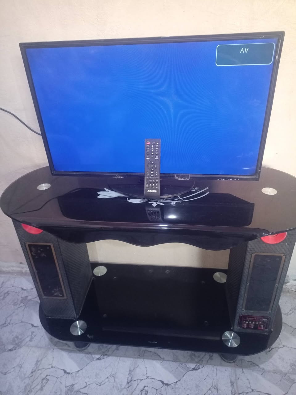 بلازمه قياس 32بدون نت +ميز سعر 90.الف قفل الاستفسار على خاص او الاتصال ***********عنوان واسط الصويره حي الشهداء
