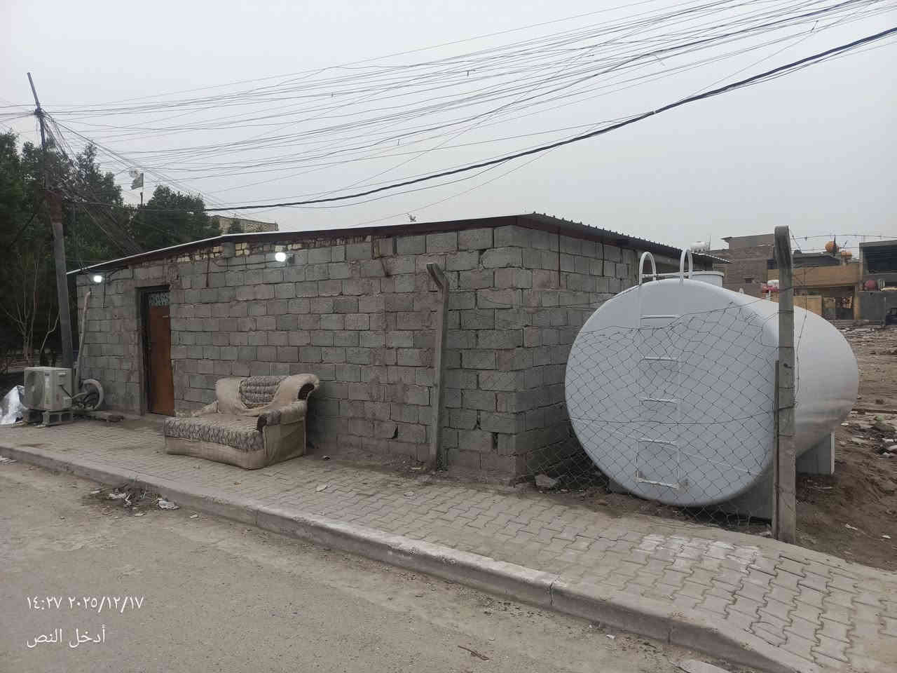 مولدة أهلية 
نوع كمنز ١١٤ / ٢٤ ولف 
سعه ٢٥٠ KVA 
حملها ٤٥٠ 
مكان جسر ديالى حي الحكيم 
قرب دائرة المجاري 
باقي التفاصيل ***********
