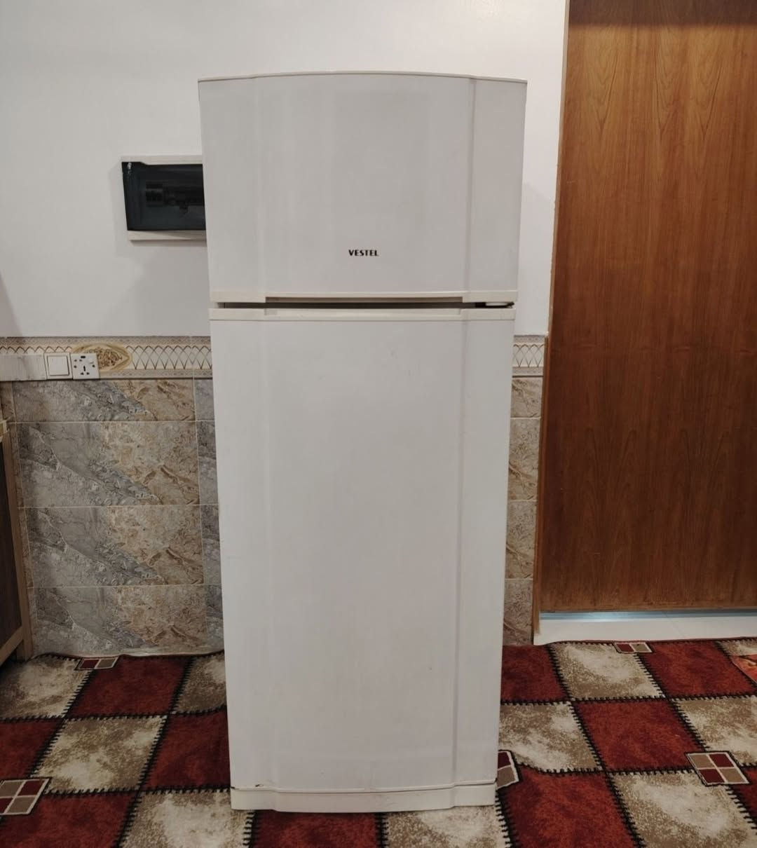 أغراض بيت مستعجلين على بيعتهن
شراي راسلني خاص او اتصل *********** 
ديوان 11 مقعد
طباخ مصري 5 عيون كله شغال
ثلاجه فستل 22 قدم تقريبا تجميد فول
شازلون
 مكاني الصابيات قرب جسر الدوار قريب علكاظميه
