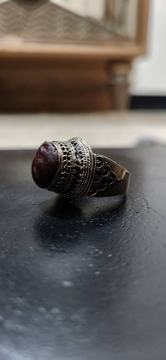 خآتم نحآس قديم أنتيك 
مع حجر غير معروف المصدر 
السعر 25 فقط


**إذا كنت صاحب هذا الإعلان وتريد حذفه لأي سبب، رجاءا أرسل رسالة إلى الدعم الفني**