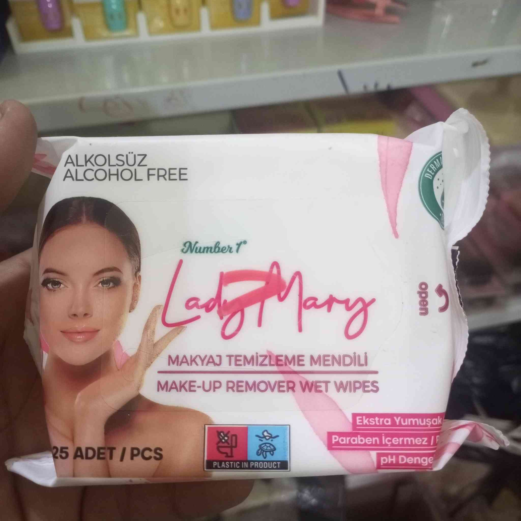 مكياجات وعطورات متنوعه
ومكاين حلاقة جاهزة وشامبو 

ودهن فازلين وجميع الدهون والمرطبات 

اليريد عنواني الرميثة حي المهندسين 

بسايدين الجدد قرب مدرسة 

الثانويه العراقيه للبنين رقمي 

*********** واتساب 

*********** واتساب
