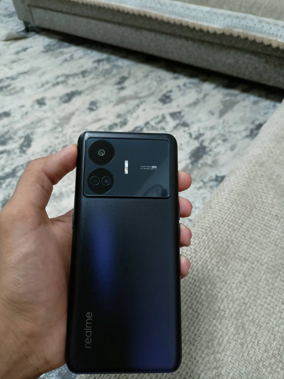 ريلميGT Neo5 SE
جهاز جديد اب معنه الكلمة 
ملحقات كامله الكفر البلادي و الشاحنه ال100W
ذاكره الجهاز 1تيرا يعني 1024كيكه 
الرام 16+12 يعني 28 
المعالجsnapdragon7+Gen2
بمعمتريه تصنيع (4)نانو ميتر 
الشاشة امولد 144 هيرتز 
البطاريه العملاقة 5500
و الكامرة بدقه 64 ميكا بكسل 
و يصور بدقه 4K
السعر 350الف و بي مجال 
للتواصل خاص او واتساب علا هاذا الرقم ***********
