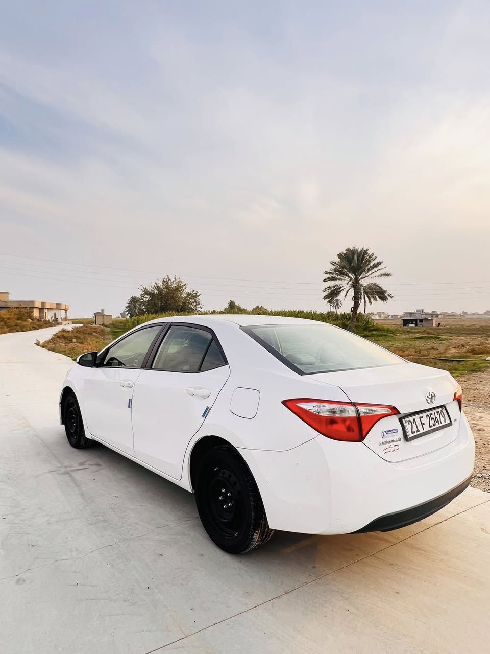 السلام عليكم 
كورلا 2016   
بيها تعديل بارد شبر بالبونيد فقط  
وبيها اشويه ملاحضات
سياره جاهزه من كلشي 
دفتر بانزين  
 وباسمي تحويل ثاني يوم
سعر 141وبيها مجال قليل
 الاستفسار الاتصال
***********
صور الحادث👇🏻
