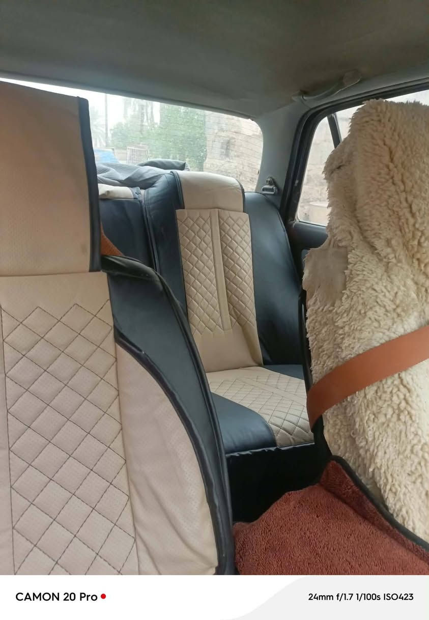 السلام عليكم سيارة للبيع صبغ عام جمالية موديل 1992 سنوية ورقية شرط الوكالة والتحويل رقم  فحص نينوى اخضر كير محرك بالشرط سيارة جاهزة من كل النواحي مابيهة نقص يرهم مراوس حسب القناعة السعر 23وبيهة مجال للطيبين للاستفسار على الرقم ***********🫶🤍
