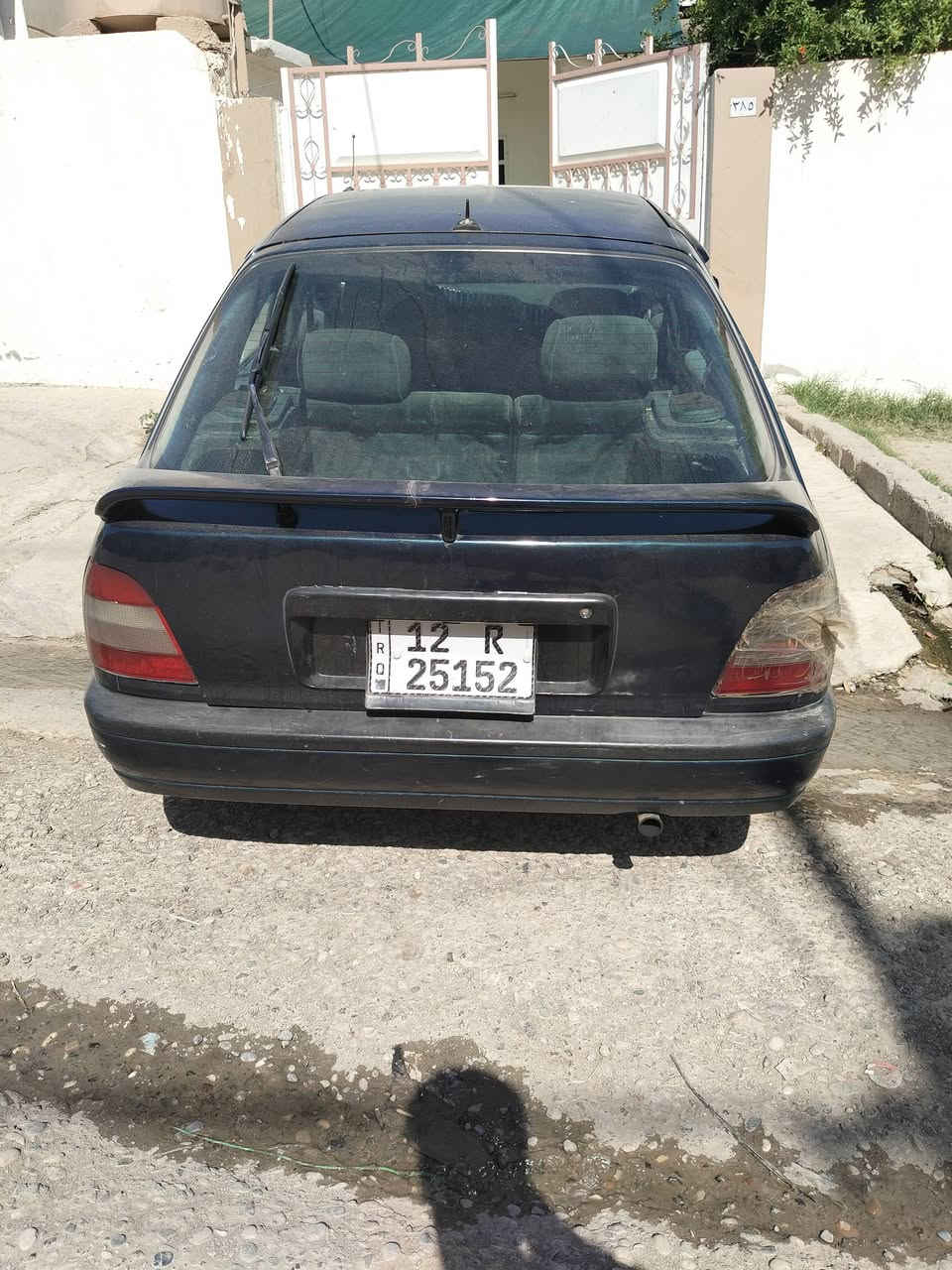 سيارة نيسان صني صبغ حزام الجامات كهرب سيارة حلوة السعر 27 وبيها مجال  ***********
