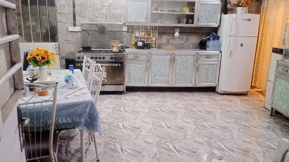 بيت مساحه 300 م زراعي سند 17 للبيع في منطقه بياع سويب للبيع السعر 45وبي مجال بسيط للاستفسار الاتصال على رقم ***********
