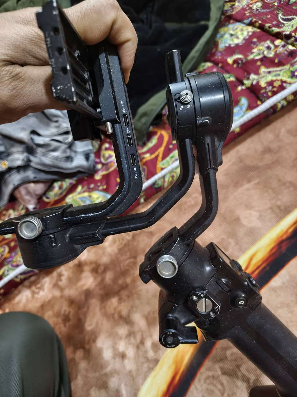 رونين 2 البيع
شغال كامل  بدون ملحقات
عنوان كركوك القادسيه 
رقم ***********
