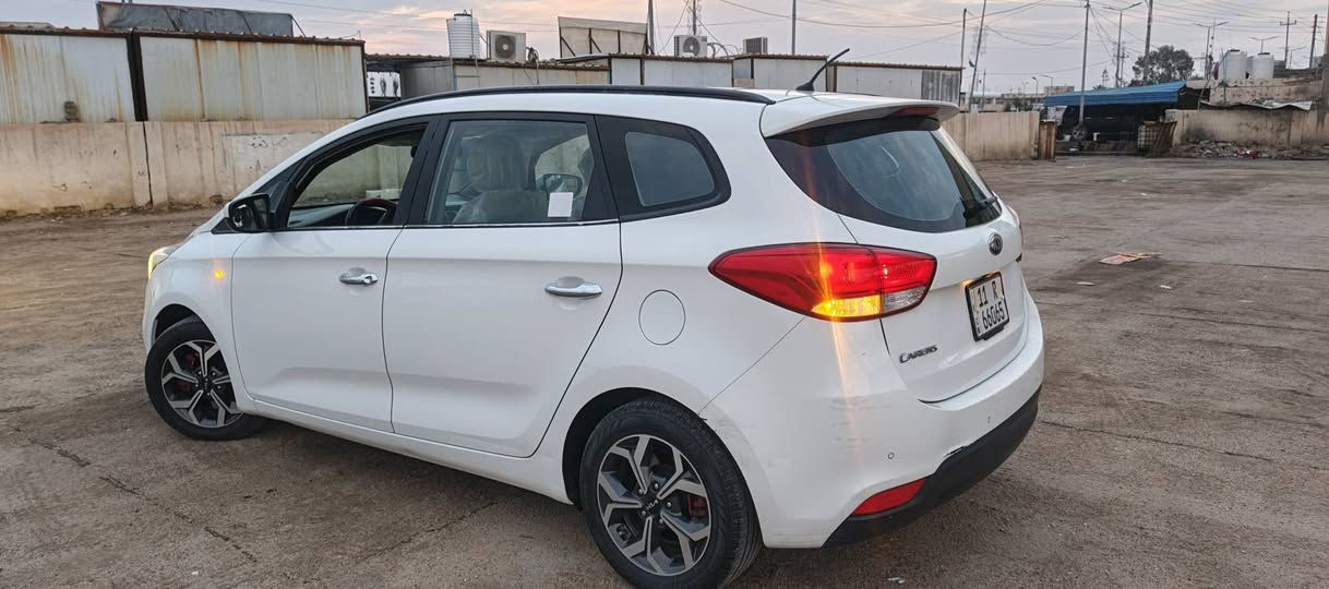 كيا كارينزا ٧راكب موديل ٢٠١٤ رقم بغداد بأسمي رقم أنكليزي سنوية ٢٠٣٠ وارد خليجي كفالة من الضربة مكينة ٢٤٠٠  دوش مكفول تبريد تدفئة شغال قطعتين فوصل مواصفات شاشة تحكمات ستيرن فتحه بنوروما كهربائيات ١٠٠% منظومة لايت حدادية ١٠٠% تختم تاير بالباكيت السعر ١٥٠ وبيها مجال عنواني ميسان قضاء الكحلاء ***********
