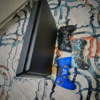 جهاز نضيف 99 بالميه تجي تفحص وتأخذ وياه جوستك 3 واقرص 3 فيفا 18 وبيس 1...